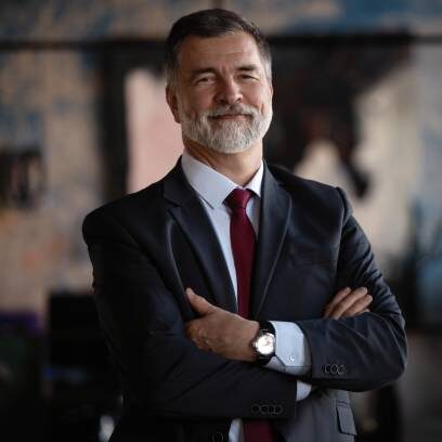 Customers of Kusla Christopher Anderson​